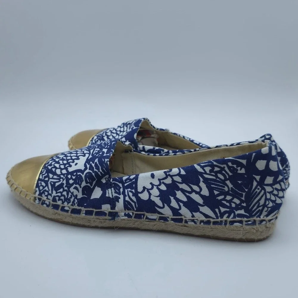 LILLY PULITZER Upstream Fish Gold Cap Toe Espadrille Women's 8 Blue White Canvas